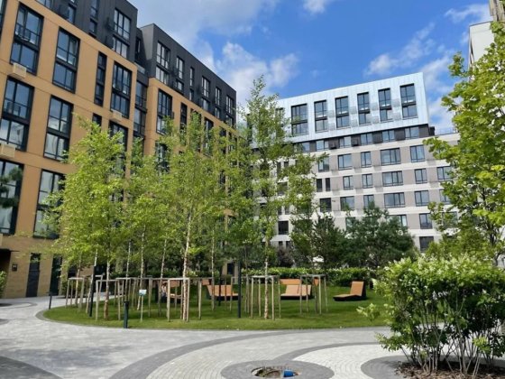 Продаж 1- к квартири вул. Салютна 2 Киев