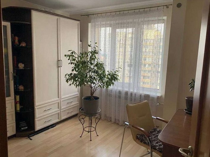 Продаж 3х кімнатної квартири Деснянський рн, вул Бальзака О.,4а - фото 1