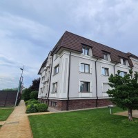 Продаж 2-кімнатної квартири по вул.Садова, 73 Київ