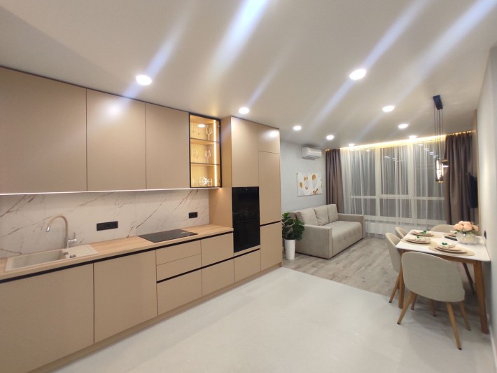 Продаж 1-к квартири Сім'ї Крістерів вул.14 - фото 1