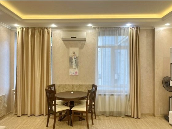 Продаж 2 квартири по вул. Лютеранська, 27/29, Печерський район, Липки, м.Хрещатик Киев