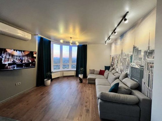 Продаж 2 кімн. в ЖК Каховській, метро Лівобережна. Киев