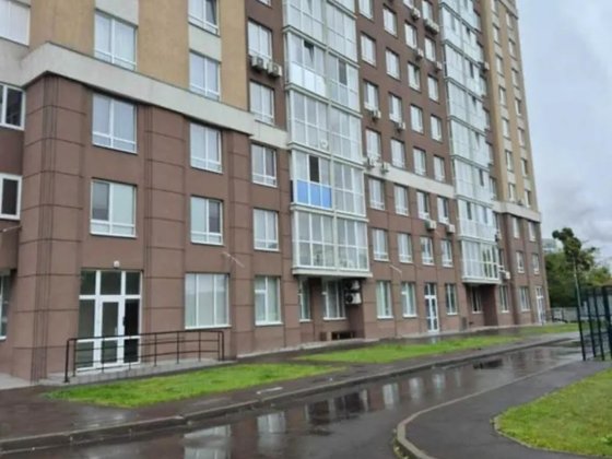 Продаж 4-к квартири вул. Гродненська 14 Киев