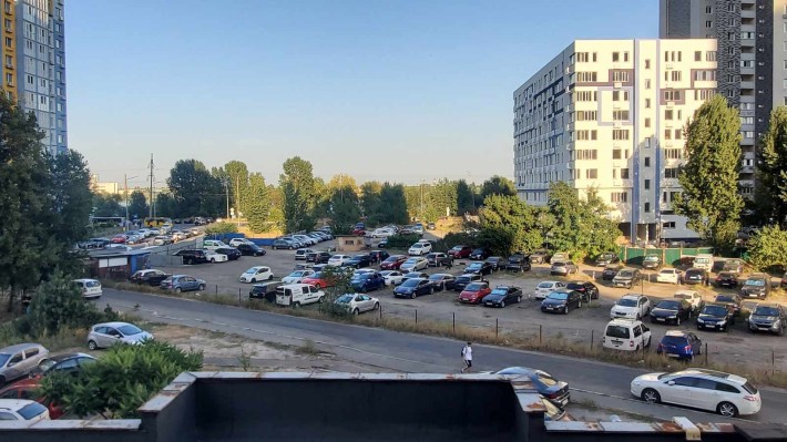 Продам 1к квартиру, 44,2 м2, м Харківська, Дарницький р-н, вул. Вишняківська 1. - фото 1