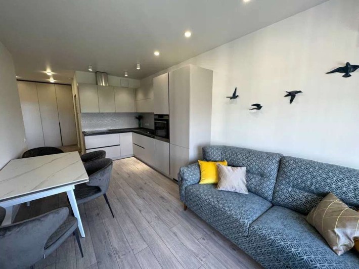 Продаж 1-кімнатної квартири-студіо в ЖК Seven, Дніпровська наб. 18Б - фото 1