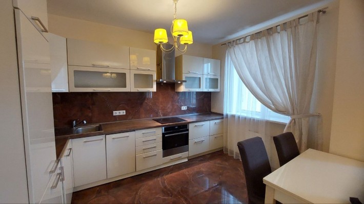 Продаж 3-к квартири вул. генерала Генадія Воробйова 13e - фото 1