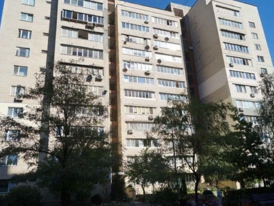 Продаж 3-к квартири вул. Шептицького 3а Киев