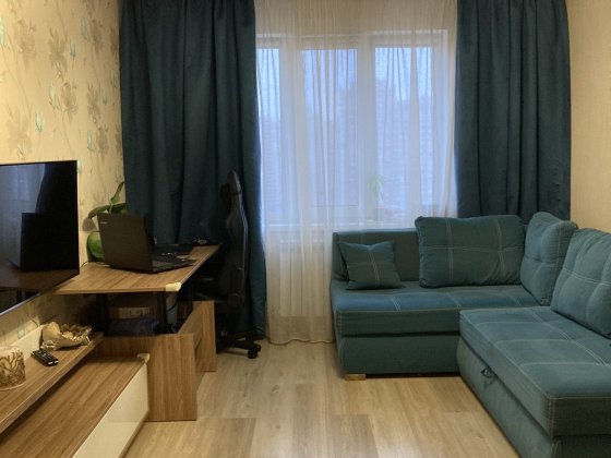Продаж 2к квартири пр-т Голосіївський, 21, метро Деміївська. Киев