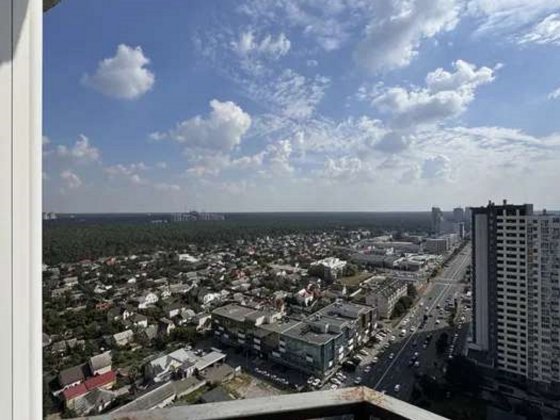 Продається 3-кімнатна квартира в ЖК на Харківському Шосе, 182. Київ