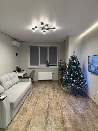 Продам двокімнатну квартиру у ЖК Харківський - фото 1