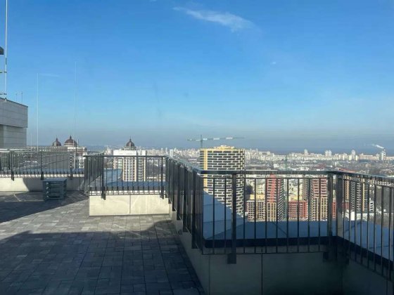 Видовий 3к пентхаус у будинку бізнес-класу вул. Січових Стрільців,44а в історичній частині Києва з т Київ