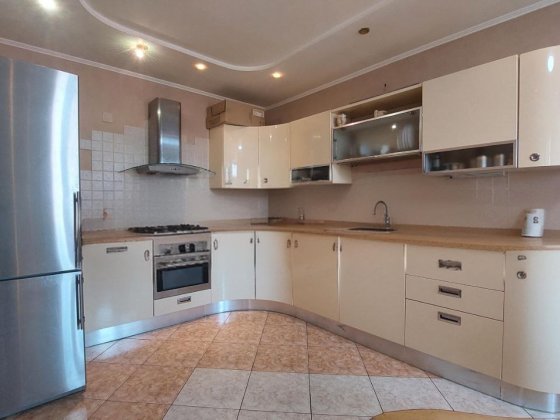 Продаж 2 рівневої 4к квартири вул. Богдана Хмельницького 62Б Шевченківський р-н Правий берег Київ