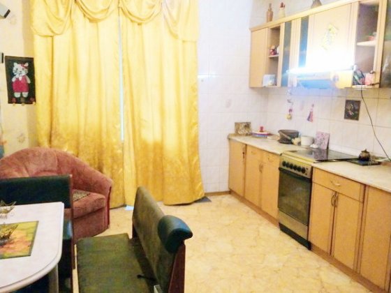 Продаж 2-к квартири, вул. Срібнокільська, 22, метро Осокорки Київ