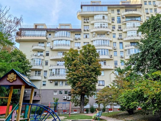 Продаж 3 кімнатної квартири вул.Тургенівська, 46/11 Шевченківський район Київ