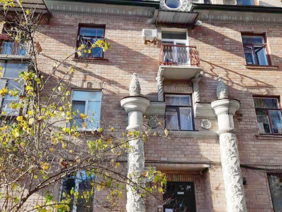 3к квартира по К. Білокур, 110 кв.м, сталінка, Печерськ, м. "Дружби народів" Київ