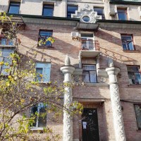 3к квартира по К. Білокур, 110 кв.м, сталінка, Печерськ, м. "Дружби народів" Киев