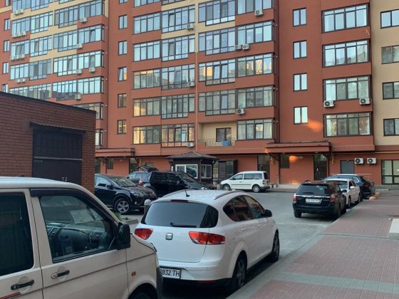 Продаж 2-рівневої 3к.квартири по вул. Єфремова,8а, Біличі, Святошинський р-н Київ