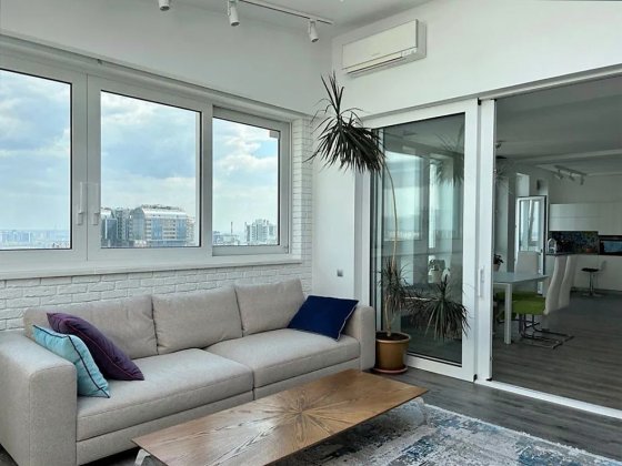 Видова 2-рівнева 3-кімнатна квартира 147,6м2 на 23-24 пов. в ЖК Аvenue 14-16 (бульвар М.Міхновського Киев