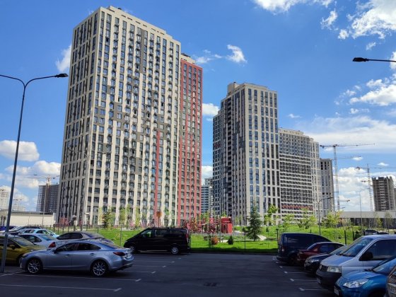 Продаж 1 квартири 55 метрів Варшавський + Київ