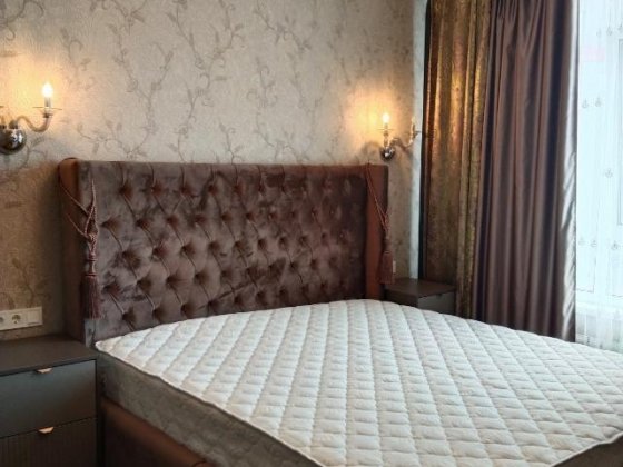 Продам  2 кімнатну квартиру по пр.  Гузара Любомира, 13 ЖК"Сучасний квартал", Київ