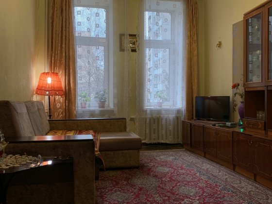 Продам 5 кімнатну квартиру біля метро "Лук'янівська" вул. Котарбінського 21. Киев