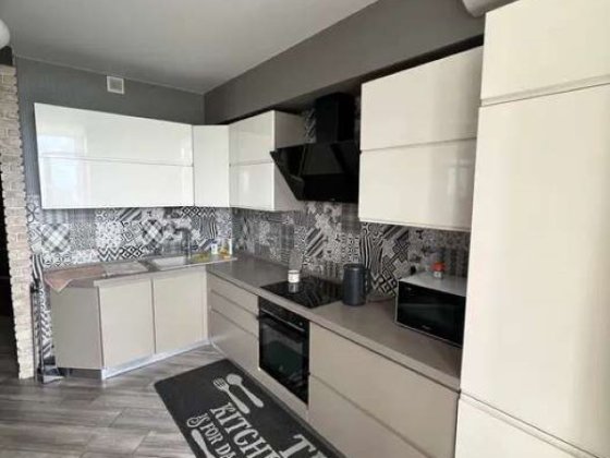 Продаж 2-к квартири вул. Донця 2а Київ