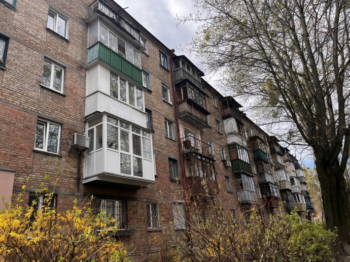 Продаж 3к квартири в Солом'янському районі - фото 1