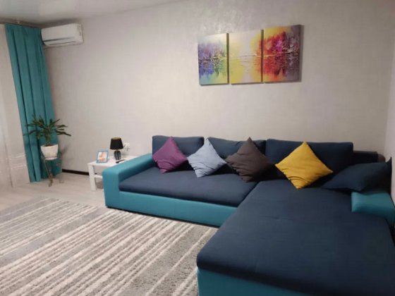 Продаж 3к квартири з ремонтом, Виноградар, вул. Н. Ужвій 8 Київ