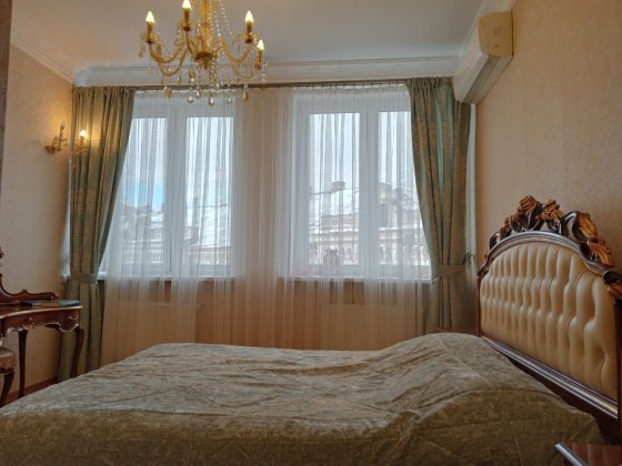 Продається 3-кімнатна квартира площею 129 кв.м на Кудрявському спуску, 3а Київ