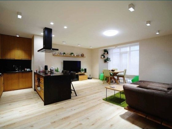 Продам 4 кімнатну квартиру з ремонтом, вул. Білоруська, ЖК Срібна Вежа Киев