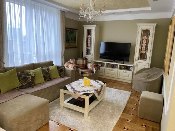 Продаж 3к квартири Солом'янський р-н, вул.Солом'янська, 20в Київ