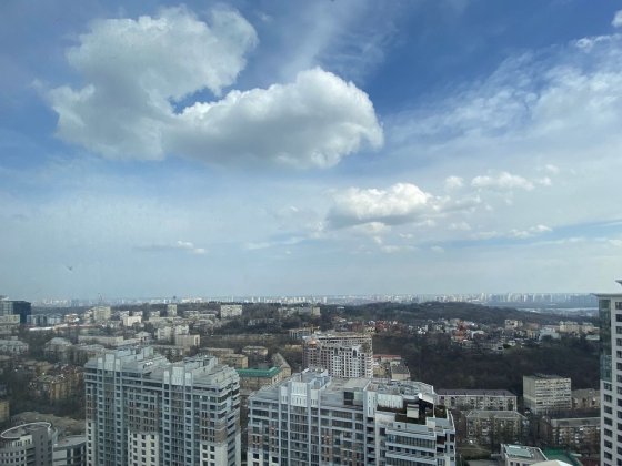 Продаж 3-кімнатної квартири Верхогляду (Драгомирова) вул.14а Київ