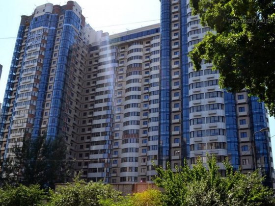 Продам 3-к квартиру в ЖК "Новопечерський двір"Драгомірова 2а Київ