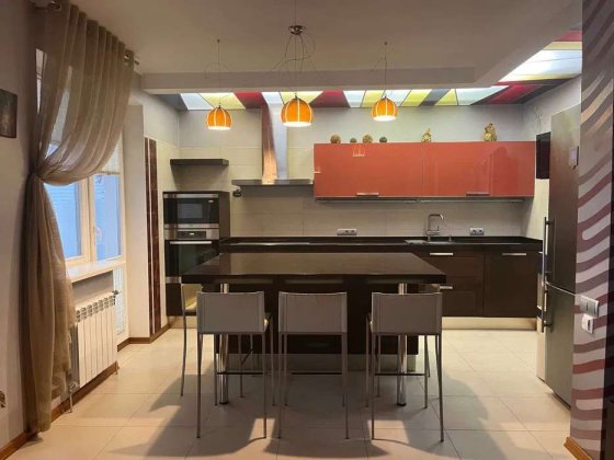 Продаж 4 кімнатної квартири ЖК Корона Киев