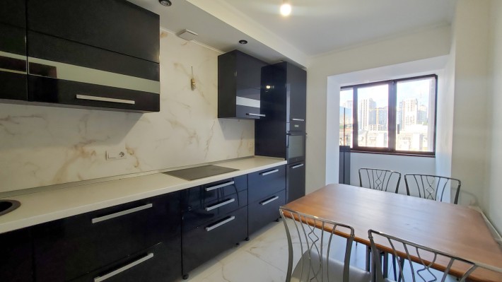 Продаж 3 к квартира, Антоновича 122 (мПалац Україна) Центр - фото 1