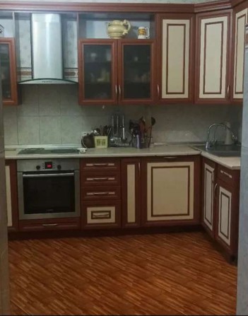 Продаж 4-к квартири вул. Дніпровська набережна 23 - фото 1
