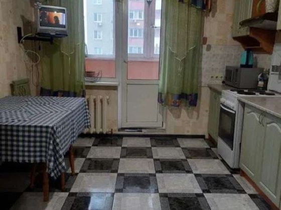 Продаж 2-кімнатної квартири Милославська вул. 4 Киев