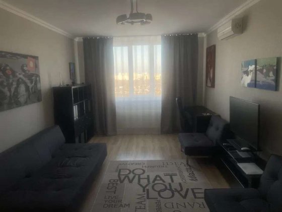 Продаж трикімнатної квартири вул.Максимовича Михайла (Трутенка) вул 3г Київ