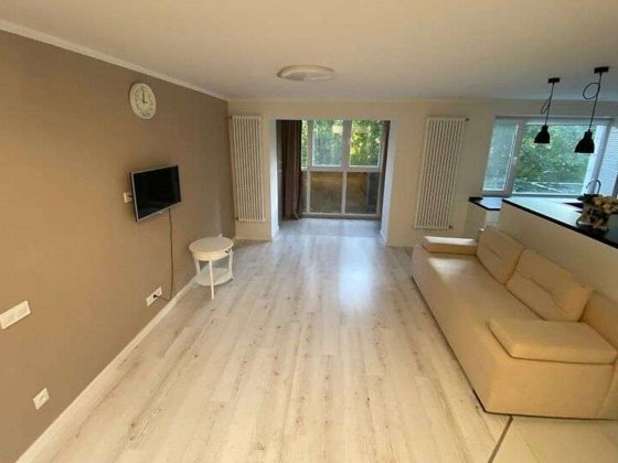 Продаж двокімнатної квартири 60.3 кв. м на вул. Глібова, 7 Київ