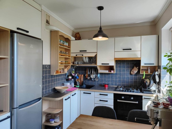Продаж 2к квартири, вул. Миколи Василенка, 14, Солом’янський район. - фото 1