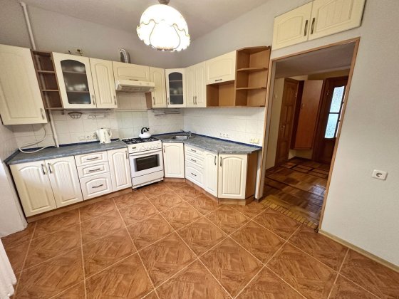 Продаж 3-кімнатної квартири по вул.Тютюнника Василя (Барбюса), 5б. Київ