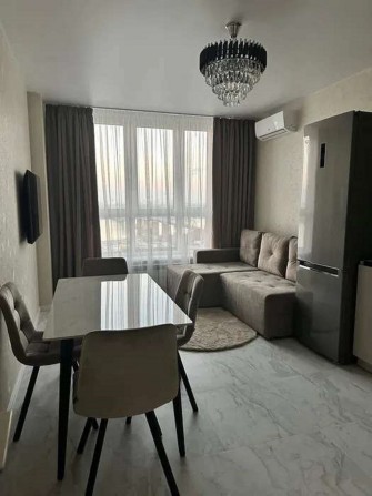 Продаж 1-к. квартири Набережно-Рибальська вул.27 - фото 1