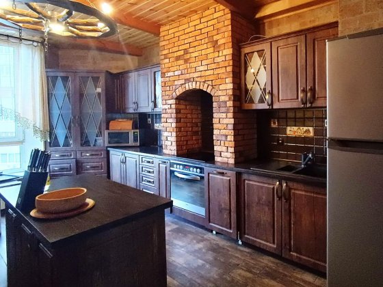 Продаж 3к квартири, вул. Ахматової, 30, Дарницький район Київ