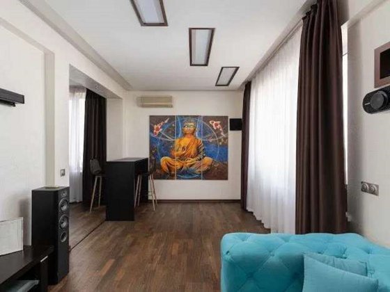 Продаж просторої видової 3к.квартири на бульв. Леси Украинки, 36Б Київ