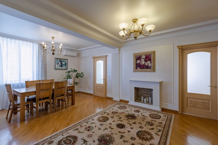 Продається 3к. квартира, 136,6 м2, вул.Саперно-Слобідська,22, Голосіївський р-н - фото 1