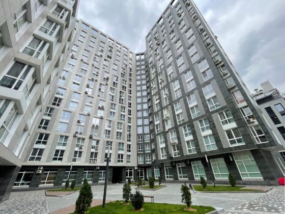 Продаж в Центрі 5-кімнатна квартира ЖК «Лейпцизька» Киев