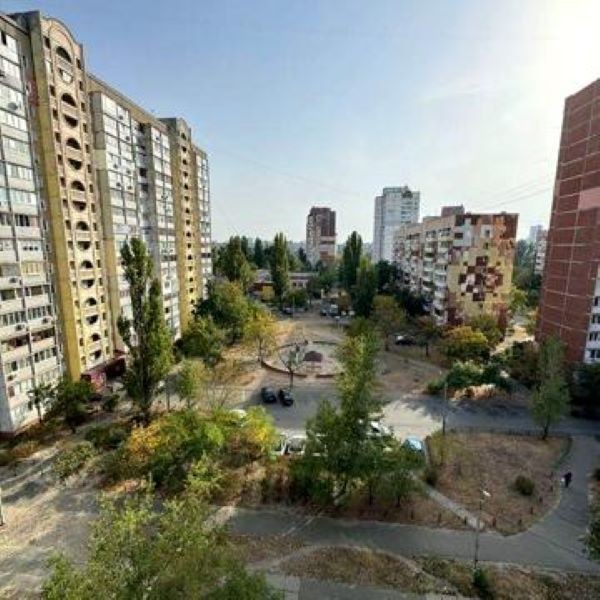 Продаж 2-к квартири просп. Червоної Калини 8 - фото 1