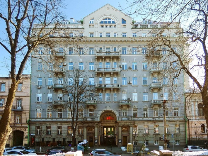 Продам квартиру в історичному центрі Києва на вул. Терещенківська 13 . - фото 1