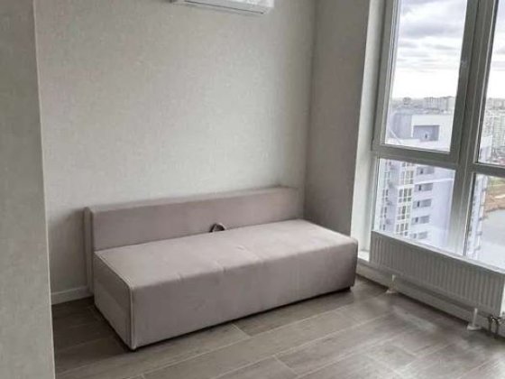 Продаж 1-к квартири ЖК Лебединий (м. Харківська) Київ