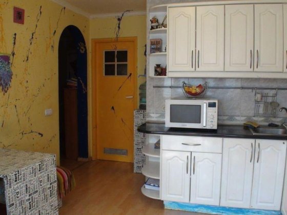 Продаж 4-х кімнатної квартири з ремонтом, вул. Кошиця 9, метро Позняки Киев